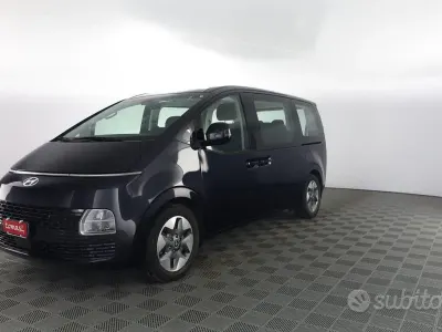 Gebraucht Hyundai Staria 177 PS (130 kW) 2024 Blau Van / Kleinbus