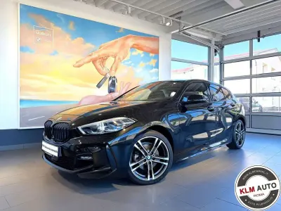 Begagnad BMW 118 M Sport 136 HK (100 kW) 2022 Svart Halvkombi