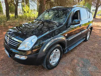 Usata SsangYong Rexton II 165 CV (121 kW) 2006 Nero SUV