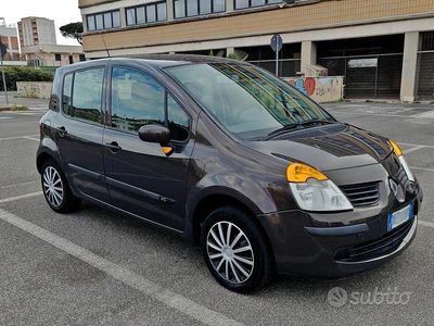 Nero Usata 2005 Renault Modus Dynamique Monovolume | 1500 € (Cara)