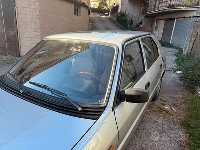Usado Alfa Romeo 33 118 CV (86 kW) 1986 Gris Berlina