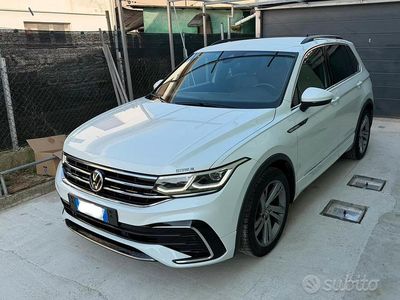 Usata VW Tiguan R-line 150 CV (110 kW) 2021 Bianco SUV