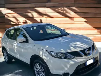 Usata Nissan Qashqai 110 CV (80 kW) 2014 Bianco SUV