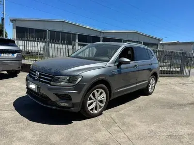Usata VW Tiguan Allspace Advance 150 CV (110 kW) 2018 Grigio scuro SUV