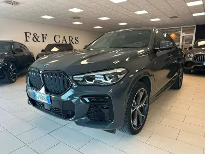 Usata BMW X6 M Sport 286 CV (210 kW) 2022 Dravit grey metallic SUV