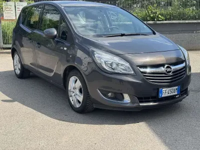 Usata Opel Meriva Club 90 CV (66 kW) 2016 Monovolume