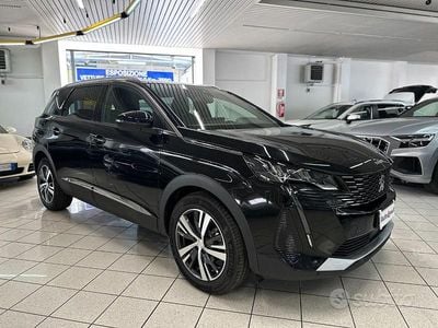 Gebraucht Peugeot 5008 Allure 131 PS (96 kW) 2023 Schwarz SUV