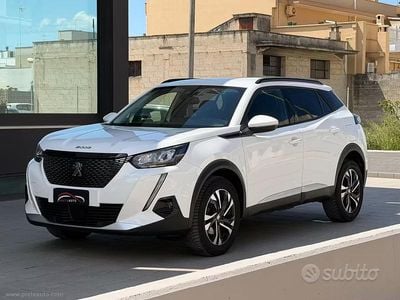 Usata Peugeot 2008 Allure 130 CV (95 kW) 2021 Bianco SUV