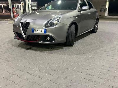 Usata Alfa Romeo Giulietta 120 CV (88 kW) 2019 Grigio Utilitaria