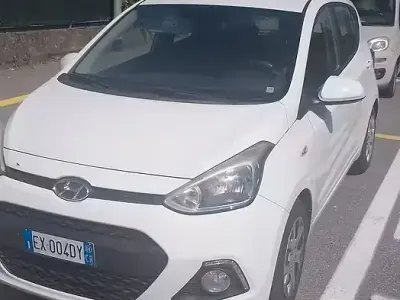 Usata Hyundai i10 66 CV (48 kW) 2014 Bianco Utilitaria