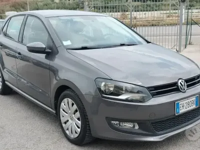 Usata VW Polo Highline 90 CV (66 kW) 2011 Grigio Utilitaria