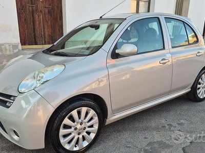 Begagnad Nissan Micra 2007 Grå Sedan