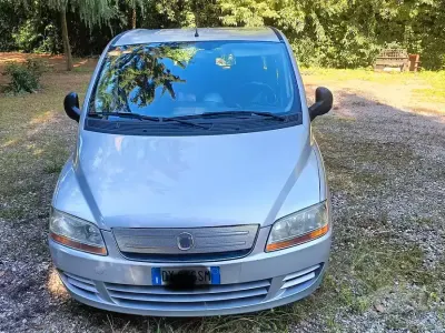 Usata Fiat Multipla 103 CV (75 kW) 2009 Grigio Monovolume