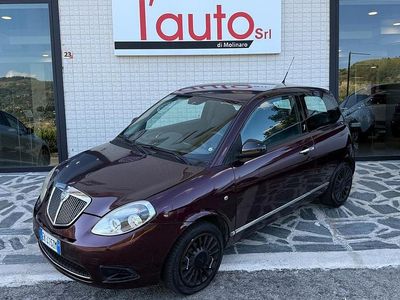 Usata Lancia Ypsilon 75 CV (55 kW) 2011 Lilla Utilitaria