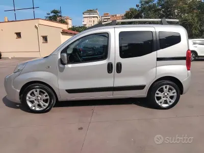 Usata Fiat Qubo Trekking 75 CV (55 kW) 2010 Grigio Monovolume