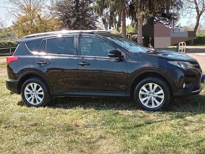 Usata Toyota RAV4 Lounge 150 CV (110 kW) 2015 SUV