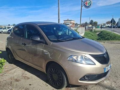 Usata Lancia Ypsilon S 69 CV (50 kW) 2020 Oro Utilitaria