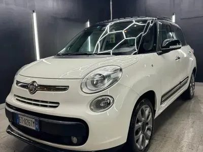 Käytetty Fiat 500L 85 HP (62 kW) 2014 Valkoinen Tila-auto