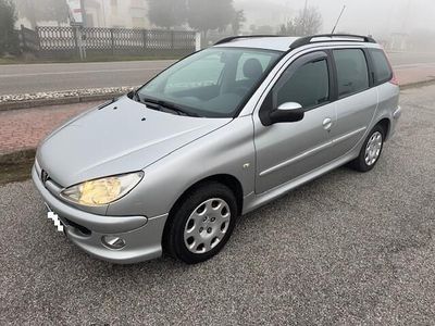 Usata Peugeot 206 S 74 CV (54 kW) 2005 Argento Station wagon