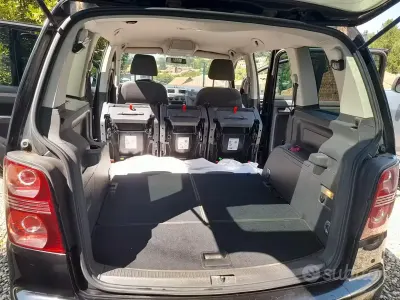 Usata VW Touran 140 CV (102 kW) 2008 Nero Monovolume