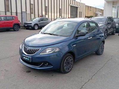 Usata Lancia Ypsilon Gold 69 CV (50 kW) 2023 Blu Utilitaria