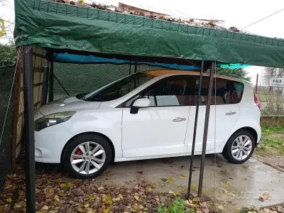 Usata Renault Scenic E-Tech 110 CV (80 kW) 2010 Bianco Monovolume