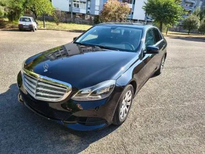 Usata Mercedes E200 136 CV (100 kW) 2015 Nero Berlina
