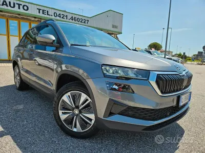 Usata Skoda Karoq Executive 116 CV (85 kW) 2022 Grigio SUV