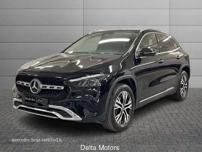 Usata Mercedes GLA180 Advanced Plus 116 CV (85 kW) 2023 Nero SUV