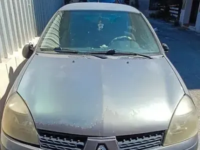 Usata Renault Clio 58 CV (42 kW) 2002 Berlina