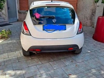 Bianco Usata 2013 Lancia Ypsilon Utilitaria | 6000 € (Buon prezzo)