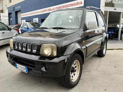 Usata Suzuki Jimny 80 CV (58 kW) 1999 Nero SUV