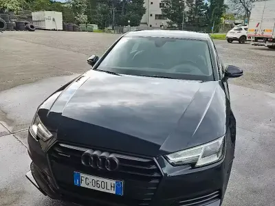 Begagnad Audi A4 190 HK (139 kW) 2016 Blå Sedan