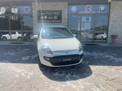 Usata Fiat Punto Evo S 69 CV (50 kW) 2011 Bianco Utilitaria