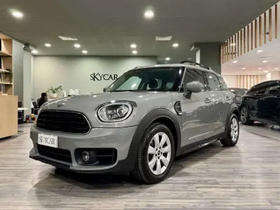 Usata Mini One Countryman 102 CV (75 kW) 2020 Grigio SUV