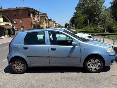 Usata Fiat Punto 69 CV (50 kW) 2005 Utilitaria