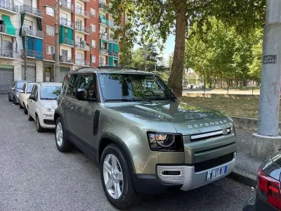 Usata Land Rover Defender SE 249 CV (183 kW) 2022 Verde SUV