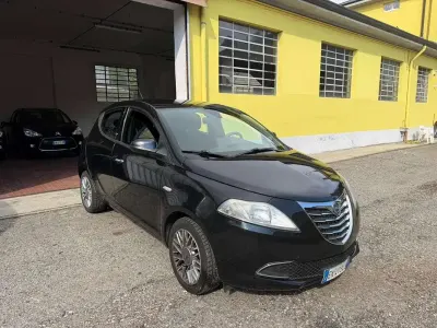 Usata Lancia Ypsilon Gold 69 CV (50 kW) 2011 Utilitaria