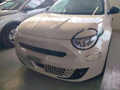 Nuova Fiat 600 La Prima 101 CV (74 kW) 2025 Beige SUV