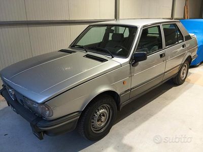 Usata Alfa Romeo Giulietta 1981 Grigio Berlina