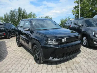 Nuova Fiat Grande Panda Pop 101 CV (74 kW) 2026 Nero Utilitaria