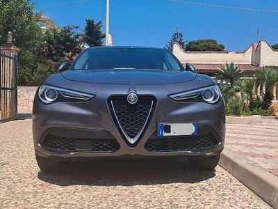 Usata Alfa Romeo Stelvio Executive 210 CV (154 kW) 2019 Grigio SUV