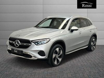 Nuova Mercedes GLC300e 197 CV (144 kW) 2025 Nero ossidiana SUV
