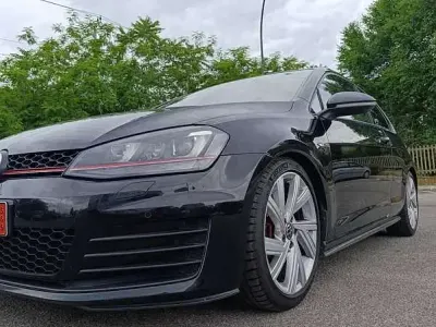 Usata VW Golf VII GTI 220 CV (161 kW) 2014 Berlina