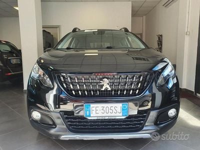 Usata Peugeot 2008 GT-line 120 CV (88 kW) 2016 Nero SUV