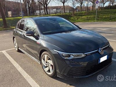 Usata VW Golf VIII GTI 245 CV (180 kW) 2022 Grigio Berlina