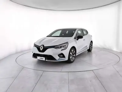 Usata Renault Clio V 91 CV (66 kW) 2021 Bianco nacrè Berlina