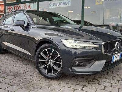 Grigio Usata 2020 Volvo V60 Business Edition Station wagon | 24.500 € (Buon prezzo)