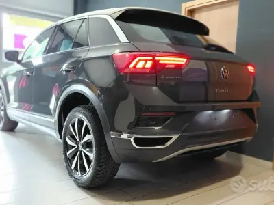 Używany VW T-Roc Style 110 KM (80 kW) 2021 Szary SUV