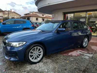 Usata BMW 316 122 CV (89 kW) 2022 Blu/azzurro Station wagon